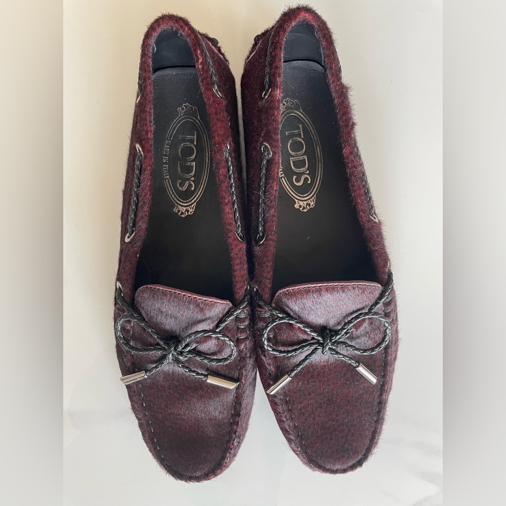 Tod’s Iconic Gommino Women’s Loafers In Calf Hair Shoes Size 8.5